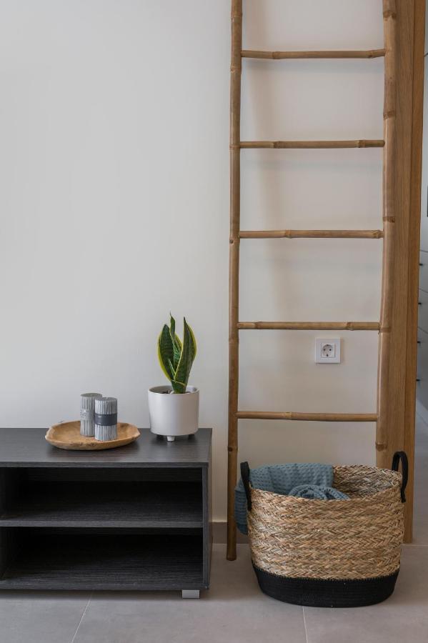 Kolymbari Sea Front Cozy Apartments Ngoại thất bức ảnh
