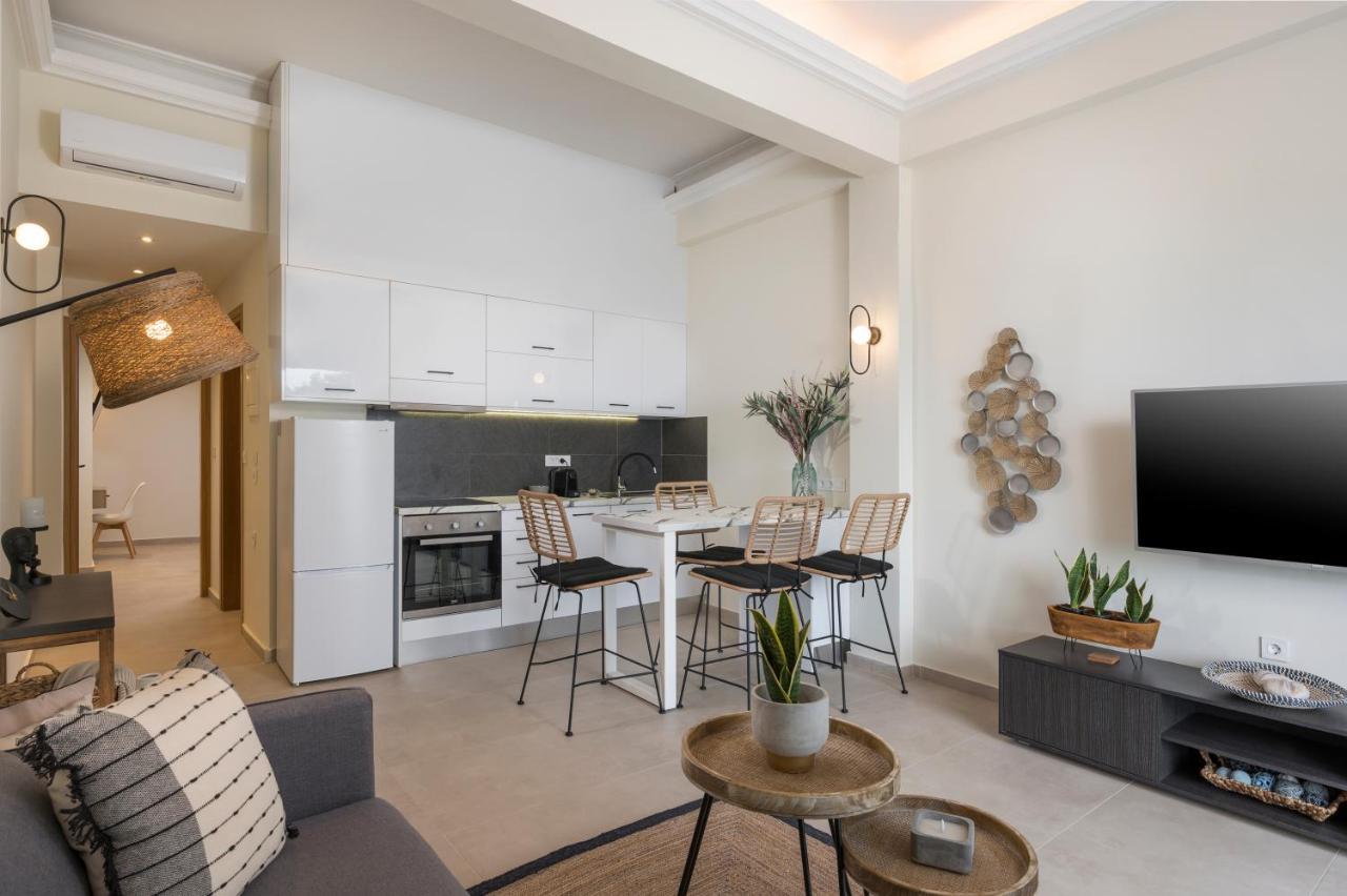 Kolymbari Sea Front Cozy Apartments Ngoại thất bức ảnh