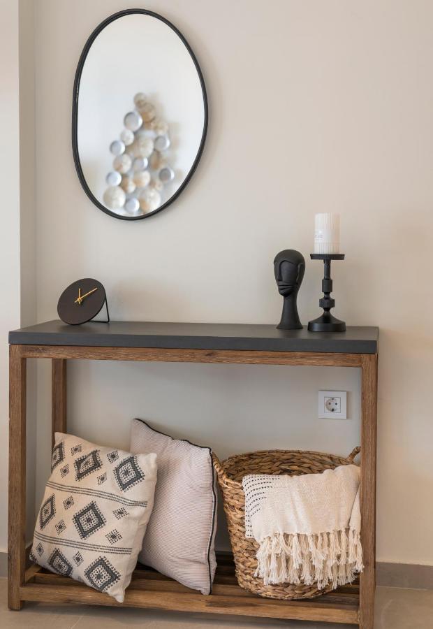 Kolymbari Sea Front Cozy Apartments Ngoại thất bức ảnh