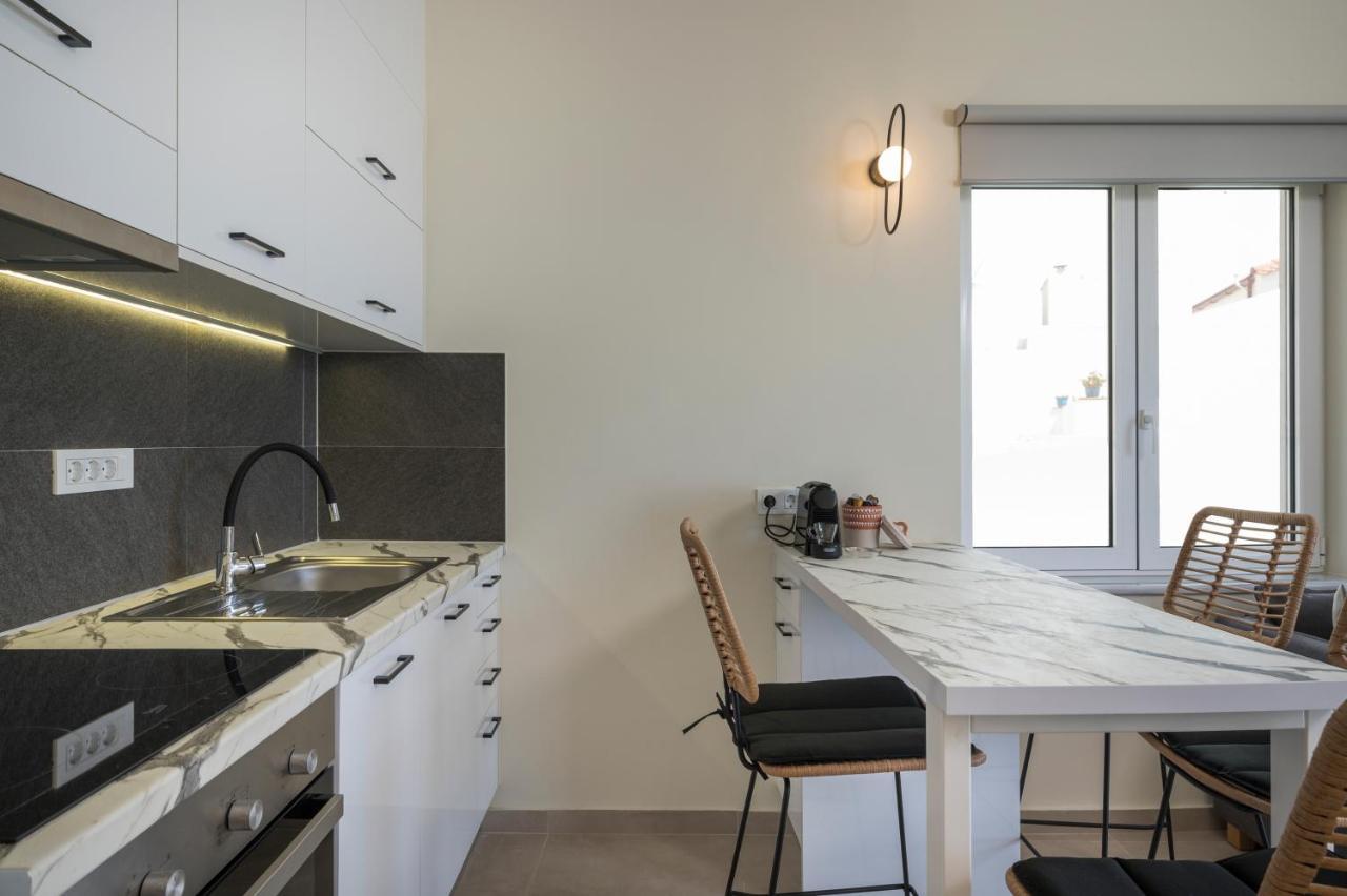 Kolymbari Sea Front Cozy Apartments Ngoại thất bức ảnh