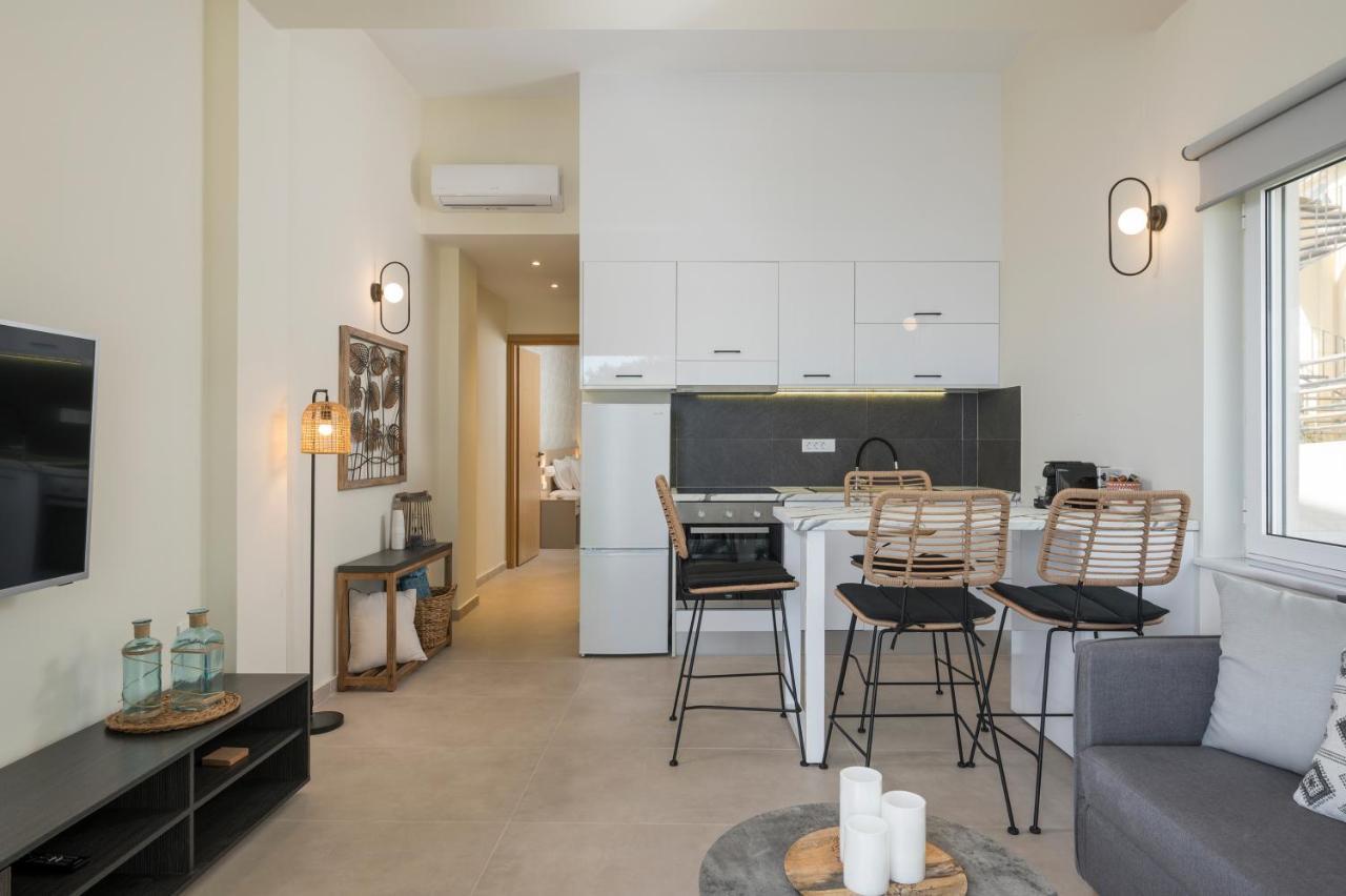 Kolymbari Sea Front Cozy Apartments Ngoại thất bức ảnh