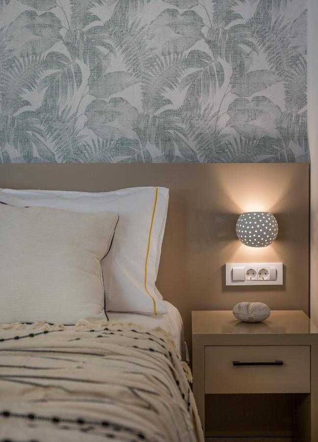 Kolymbari Sea Front Cozy Apartments Ngoại thất bức ảnh