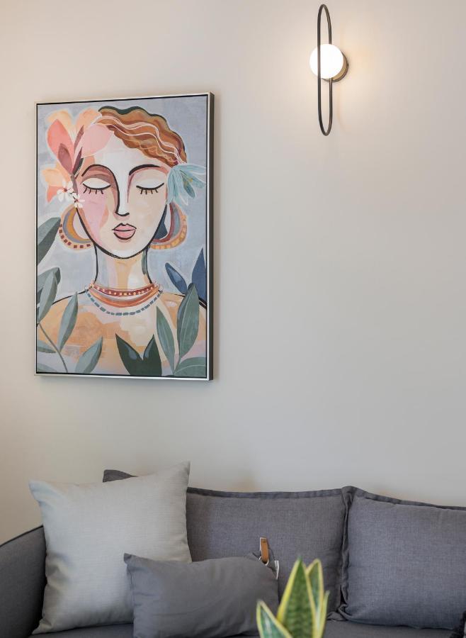 Kolymbari Sea Front Cozy Apartments Ngoại thất bức ảnh