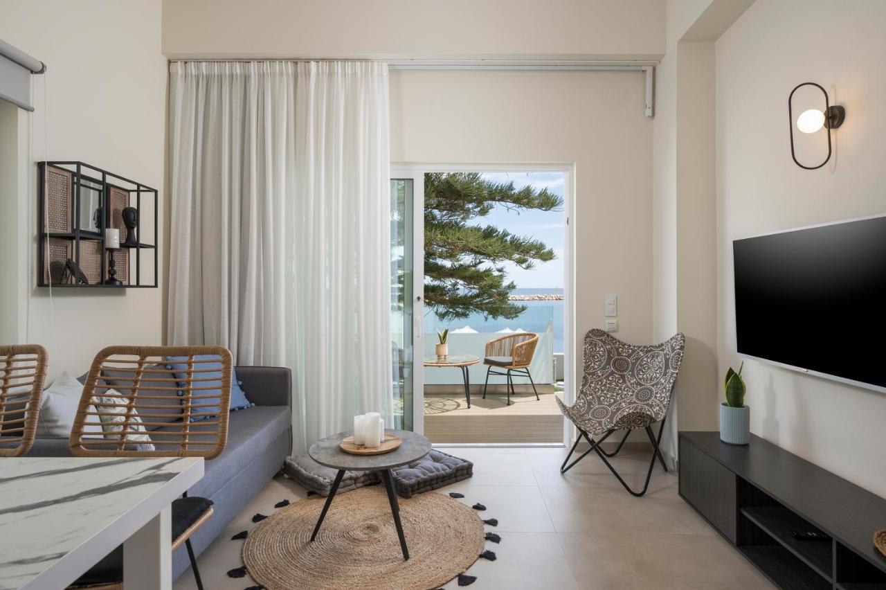 Kolymbari Sea Front Cozy Apartments Ngoại thất bức ảnh